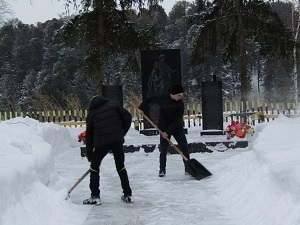 очистка памятника